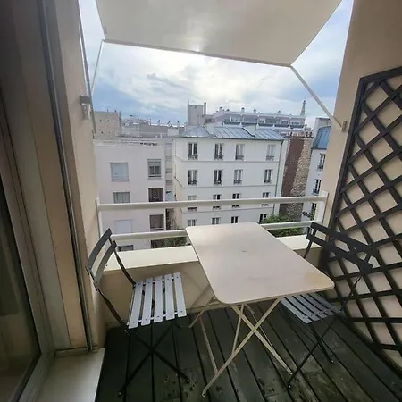 Apartment T2 Rue De Commerce Paris